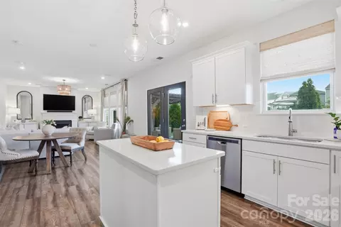 Kitchen - 1210 Therns Ferry Dr, Fort Mill, SC 29708 photo 2 of 2