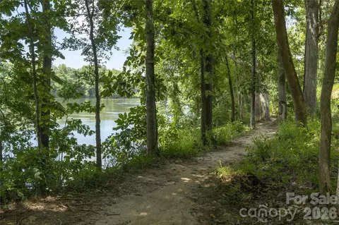 View/Area - 1210 Therns Ferry Dr, Fort Mill, SC 29708 photo 6 of 9