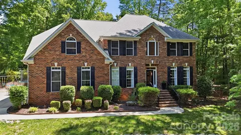 11915 Austin Ct, Mint Hill, NC 28227
