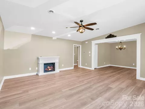 Living - 44 Jervey 4c Rd #4C, Tryon, NC 28782 photo 1 of 5