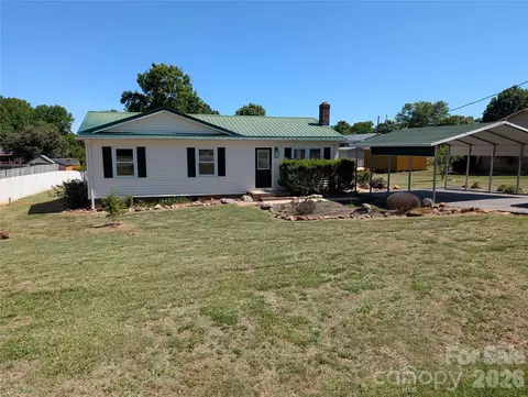 4768 Bethel Church Rd, Hickory, NC 28602