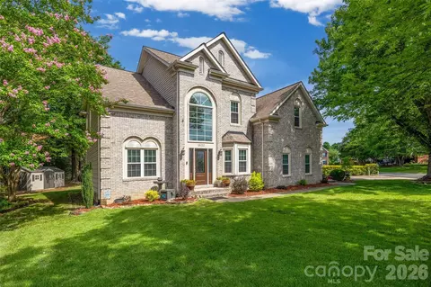 13020 Shannon Park Ln, Charlotte, NC 28273