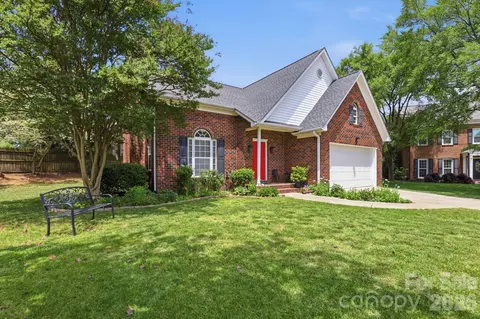 2800 Wingfield Pl, Charlotte, NC 28210