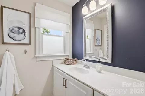 Bath - 534 Spring St, Davidson, NC 28036 photo 3 of 3