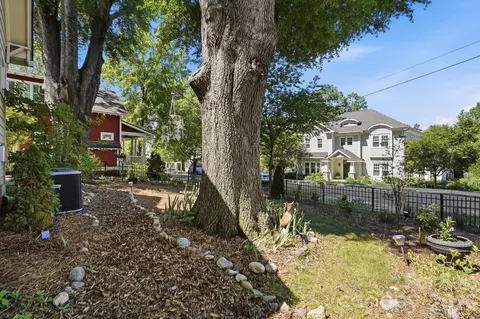 Exterior - 534 Spring St, Davidson, NC 28036 photo 10 of 10