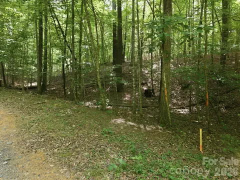 2411 Hundred Acres Ln, Lenoir, NC 28645
