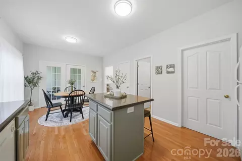 Kitchen - 19 Heron Cove B Loop #B, Hickory, NC 28601 photo 3 of 3