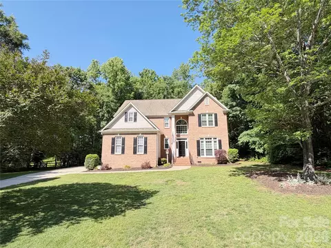 6000 Hunter Ln, Matthews, NC 28104