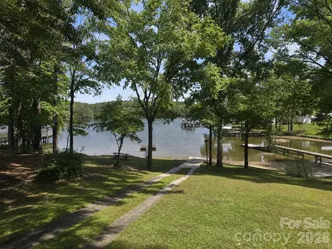 2208 Singleton Creek Rd, Liberty Hill, SC 29074