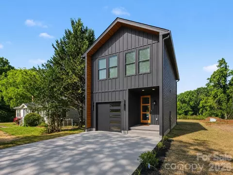 587 Central Nw Dr NW, Concord, NC 28027