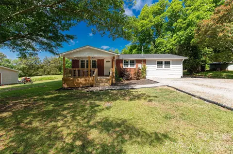 2245 Felly Ln, Lancaster, SC 29720