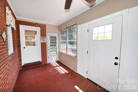 Exterior - 902 E Boyd St, Maiden, NC 28650 photo 1 of 8