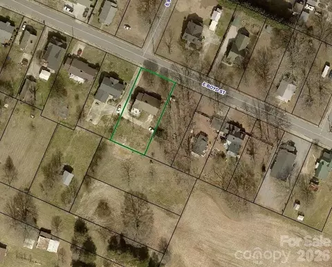 View/Area - 902 E Boyd St, Maiden, NC 28650 photo 1 of 1