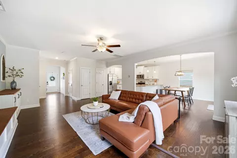 621 Cape Fear St, Fort Mill, SC 29715