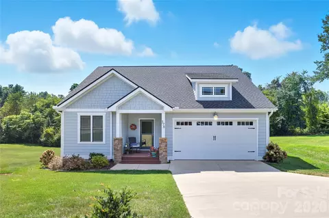 376 Windy Acres Knoll 17 Dr #17, Hendersonville, NC 28792