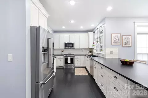 Kitchen - 2616 Nations Commons St, Fort Mill, SC 29708 photo 2 of 4