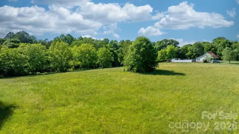 5587 Lee Cline Rd, Conover, NC 28613