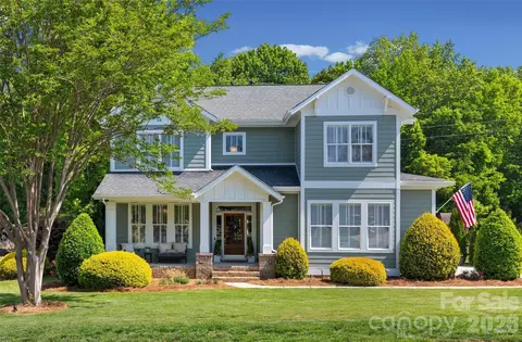 138 Misty Woods Dr, Clover, SC 29710