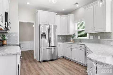Kitchen - 19942 Scanmar Ln, Cornelius, NC 28031 photo 1 of 3