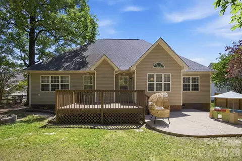 Exterior - 3208 Continental Dr, Monroe, NC 28110 photo 4 of 8