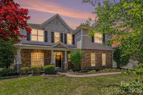 1015 Taylor Glenn Ln, Indian Trail, NC 28079
