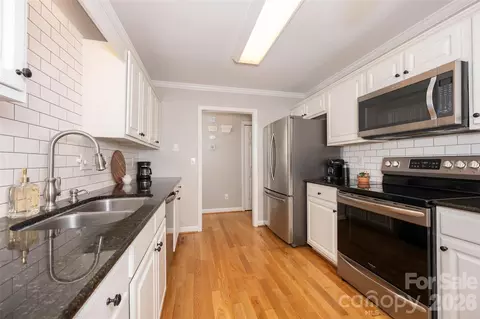 Kitchen - 144 High Meadows Rd, Advance, NC 27006 photo 2 of 2