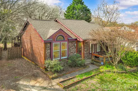 11826 Merriweather Dr, Charlotte, NC 28273