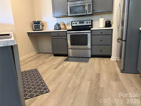 Kitchen - 2514 Spring Breeze Way, Monroe, NC 28110 photo 2 of 4