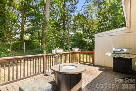Exterior - 317 Willow St, Stanley, NC 28164 photo 2 of 4