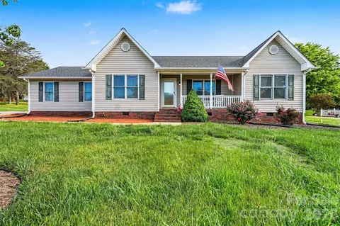 173 Alpine Cir, Statesville, NC 28625