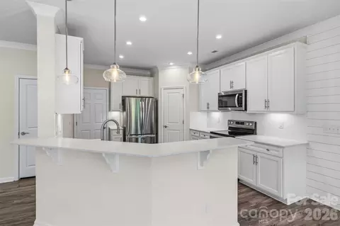 23206 Clarabelle Dr, Charlotte, NC 28273