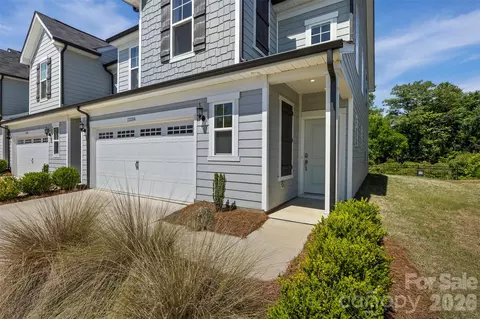 23206 Clarabelle Dr, Charlotte, NC 28273
