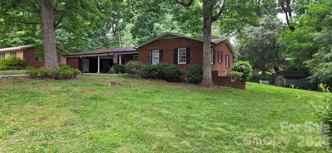 141 Brady Ln, Statesville, NC 28625