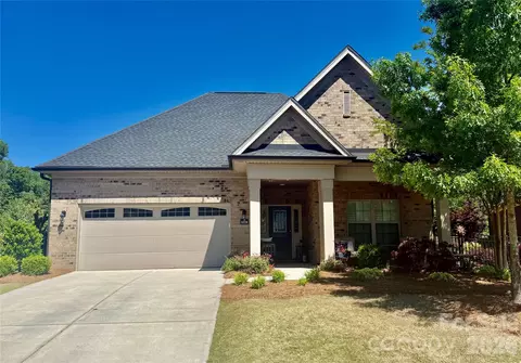 5228 Courtyard Ln, Belmont, NC 28012