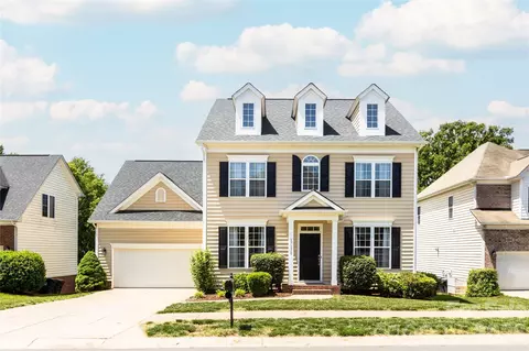 17233 Knoxwood Dr, Huntersville, NC 28078
