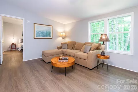 Living - 61 Blue Mountain Rd, Fairview, NC 28730 photo 2 of 6