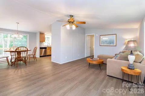 Living - 61 Blue Mountain Rd, Fairview, NC 28730 photo 3 of 6