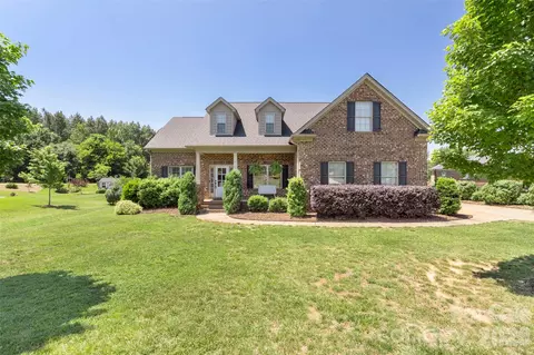 5286 Ivy Spring Ln, Concord, NC 28025