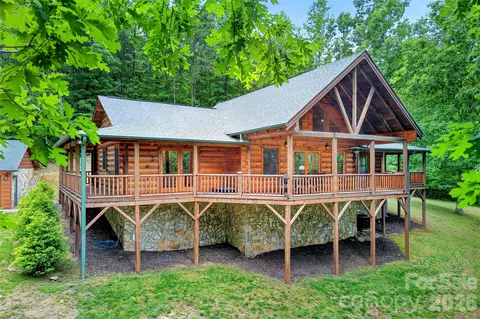 34 Waterfall Dr, Marion, NC 28752