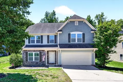 2053 Pine Siskin Ct, Fort Mill, SC 29707