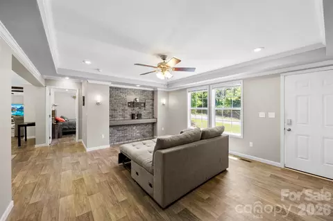 Living - 959 Wendover Heights Dr, Shelby, NC 28150 photo 3 of 3