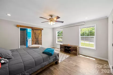 Bedroom - 959 Wendover Heights Dr, Shelby, NC 28150 photo 1 of 9