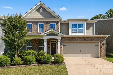 1376 Rainier Dr, Fort Mill, SC 29708