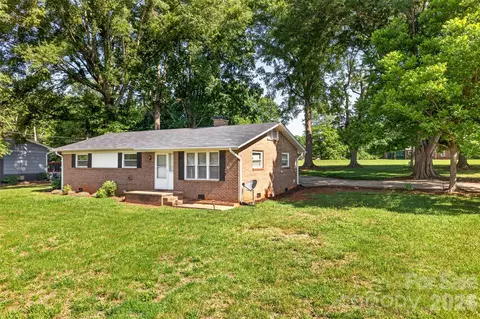 1771 24th Avenue Ne Ct NE, Hickory, NC 28601