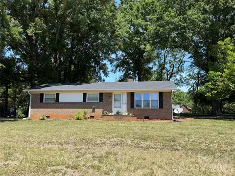 1771 24th Avenue Ne Ct NE, Hickory, NC 28601