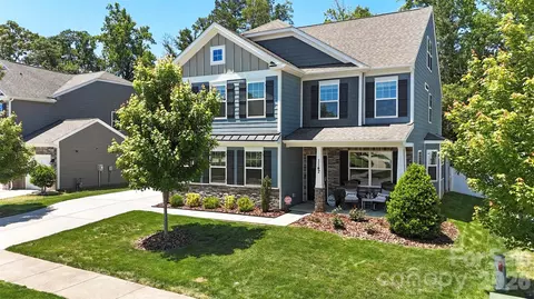 1147 Mantell Rd, Lancaster, SC 29720