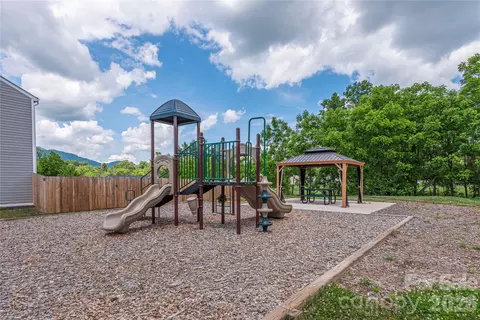 8 Madelyn Dr, Clyde, NC 28721 photo 38