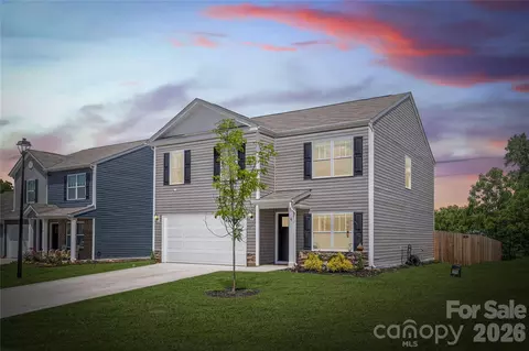 8 Madelyn Dr, Clyde, NC 28721 photo 4