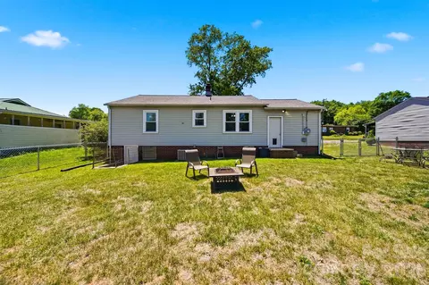 Exterior - 122 Settlemyre Rd, Morganton, NC 28655 photo 8 of 11
