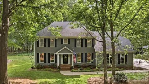 9918 Providence Forest Ln, Charlotte, NC 28270